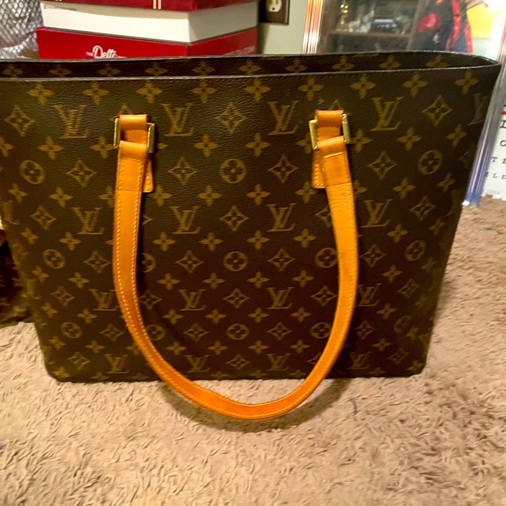Louis Vuitton Shoulder Bag